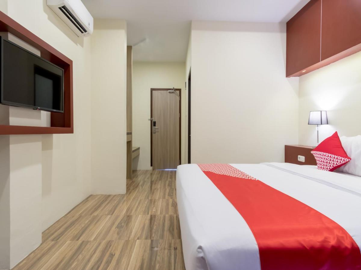 Oyo 727 Merlion Hotel Medan Dış mekan fotoğraf