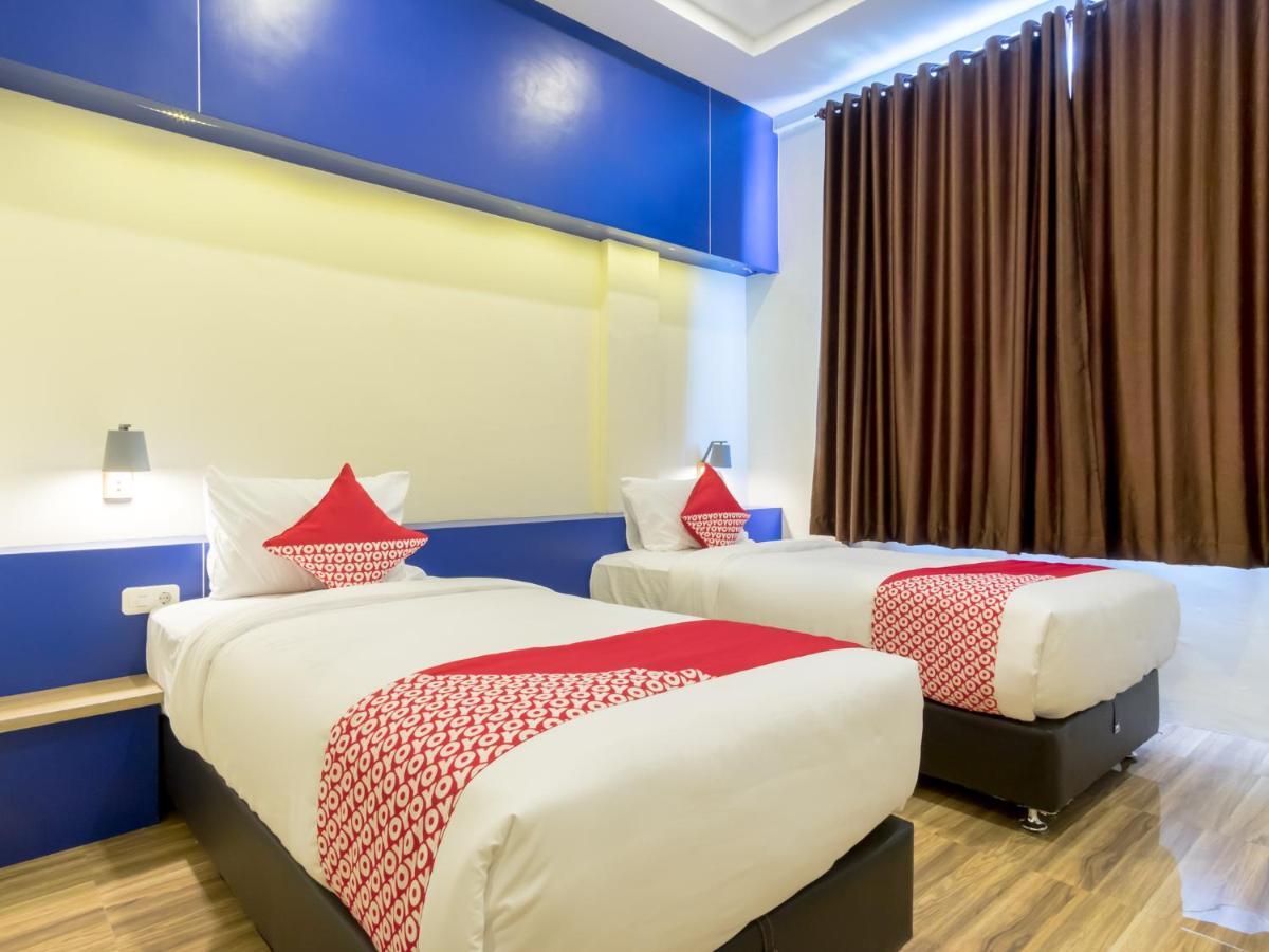 Oyo 727 Merlion Hotel Medan Dış mekan fotoğraf