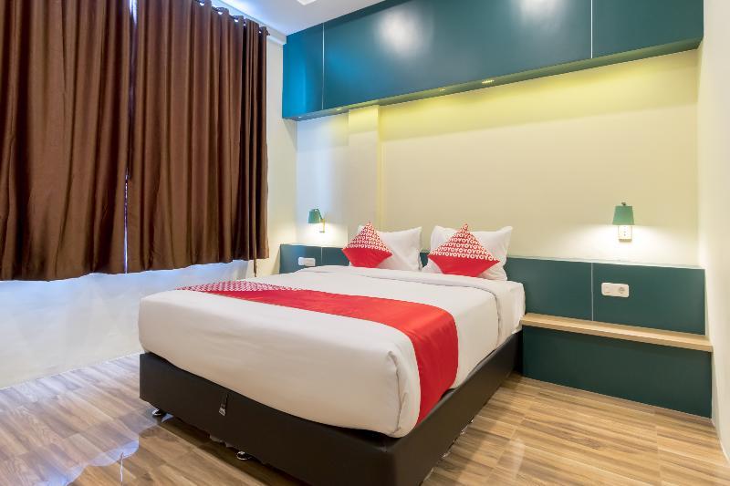 Oyo 727 Merlion Hotel Medan Dış mekan fotoğraf