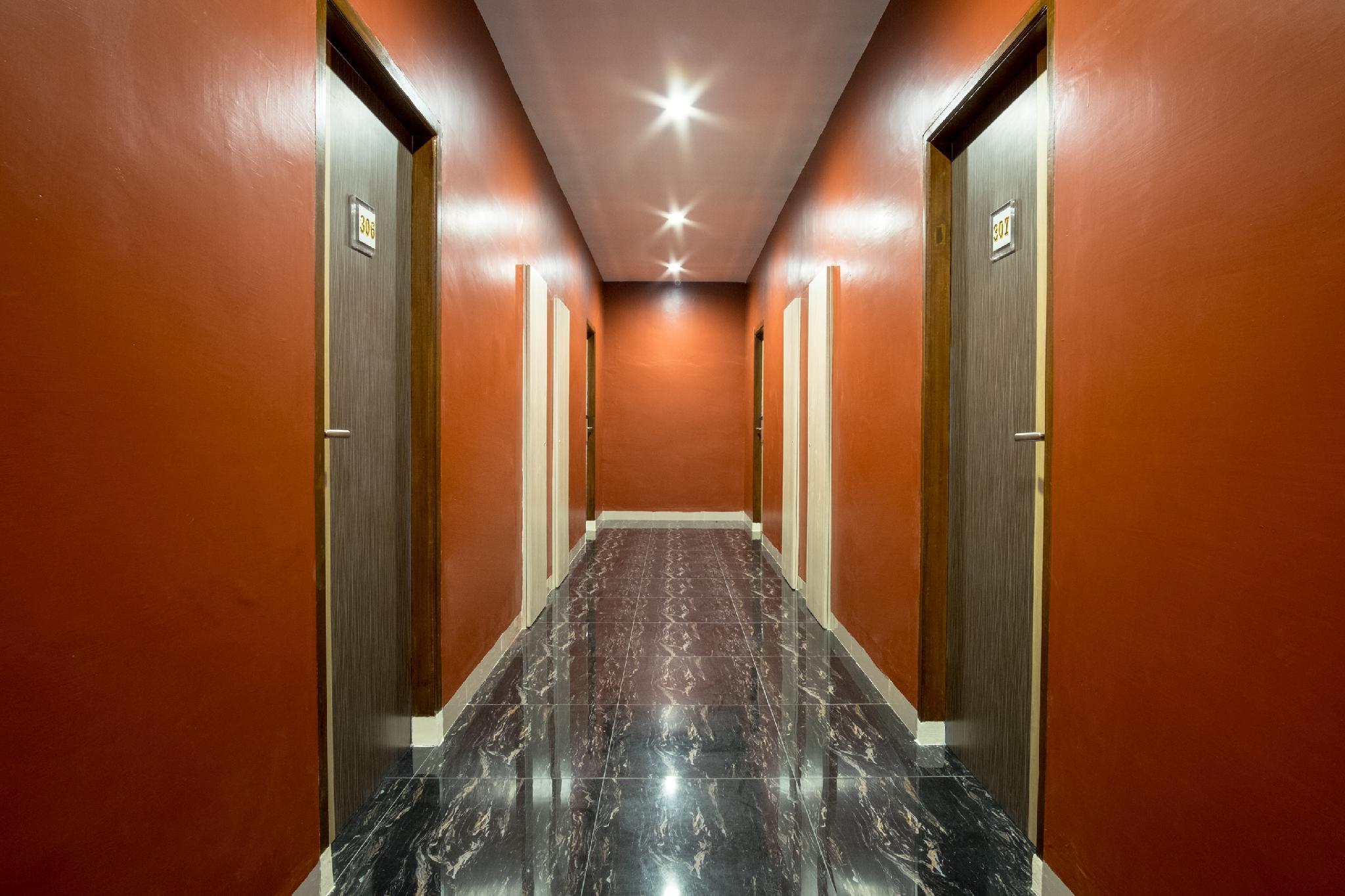 Oyo 727 Merlion Hotel Medan Dış mekan fotoğraf
